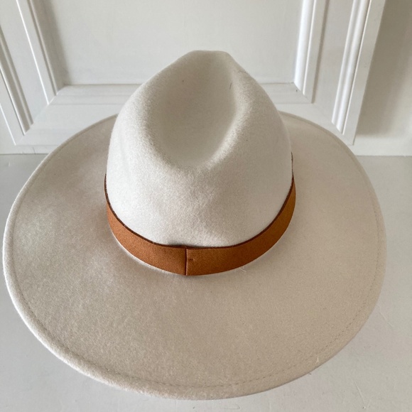 NWT Free People Beaumont Suede Band Ivory Felt Hat - Picture 3 of 6